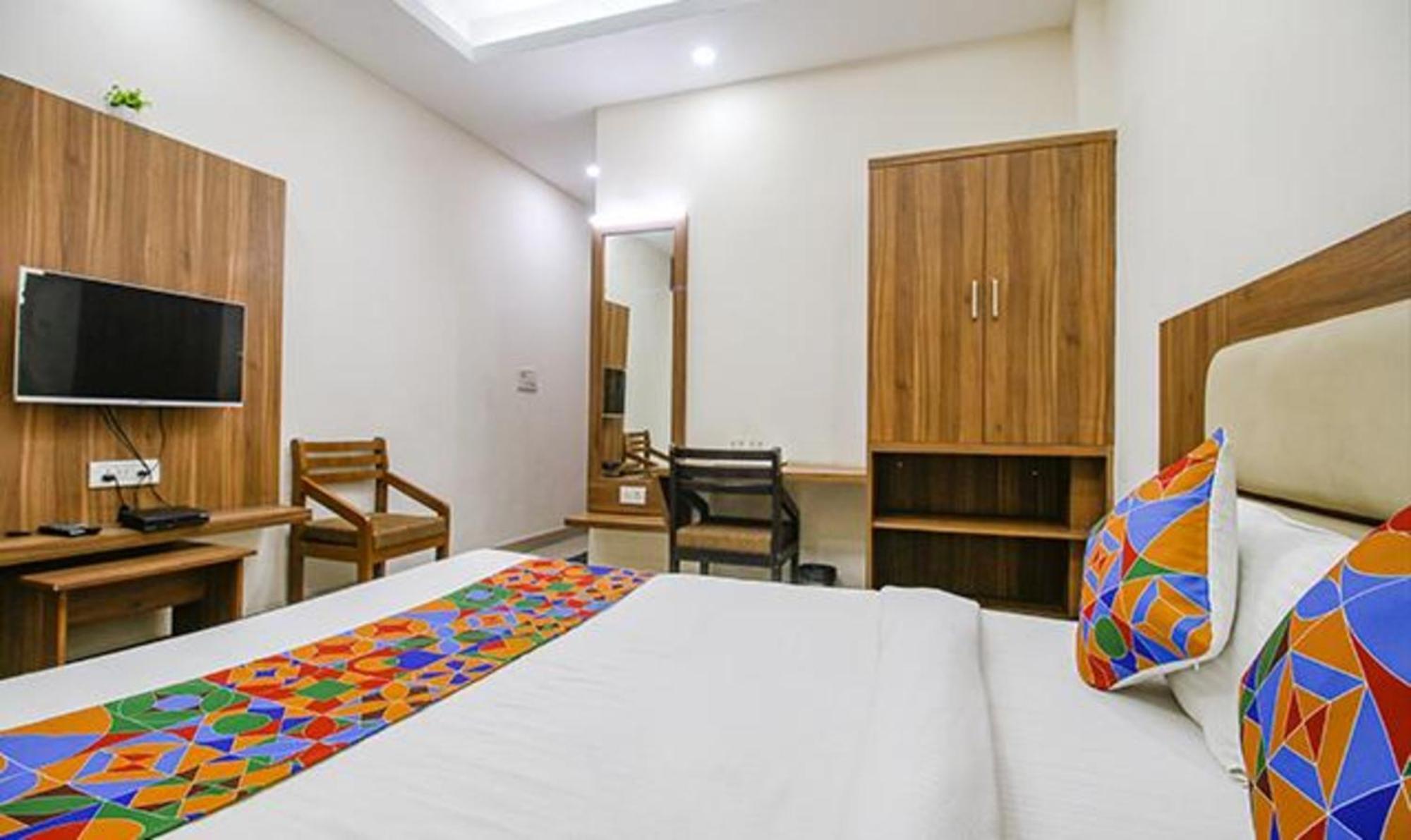 Fabhotel Silver Inn I Бопал Екстериор снимка