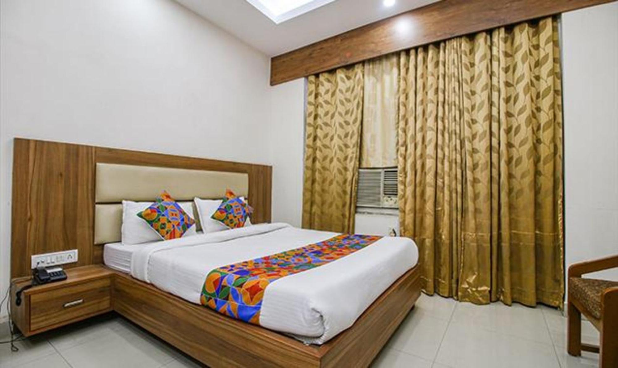 Fabhotel Silver Inn I Бопал Екстериор снимка