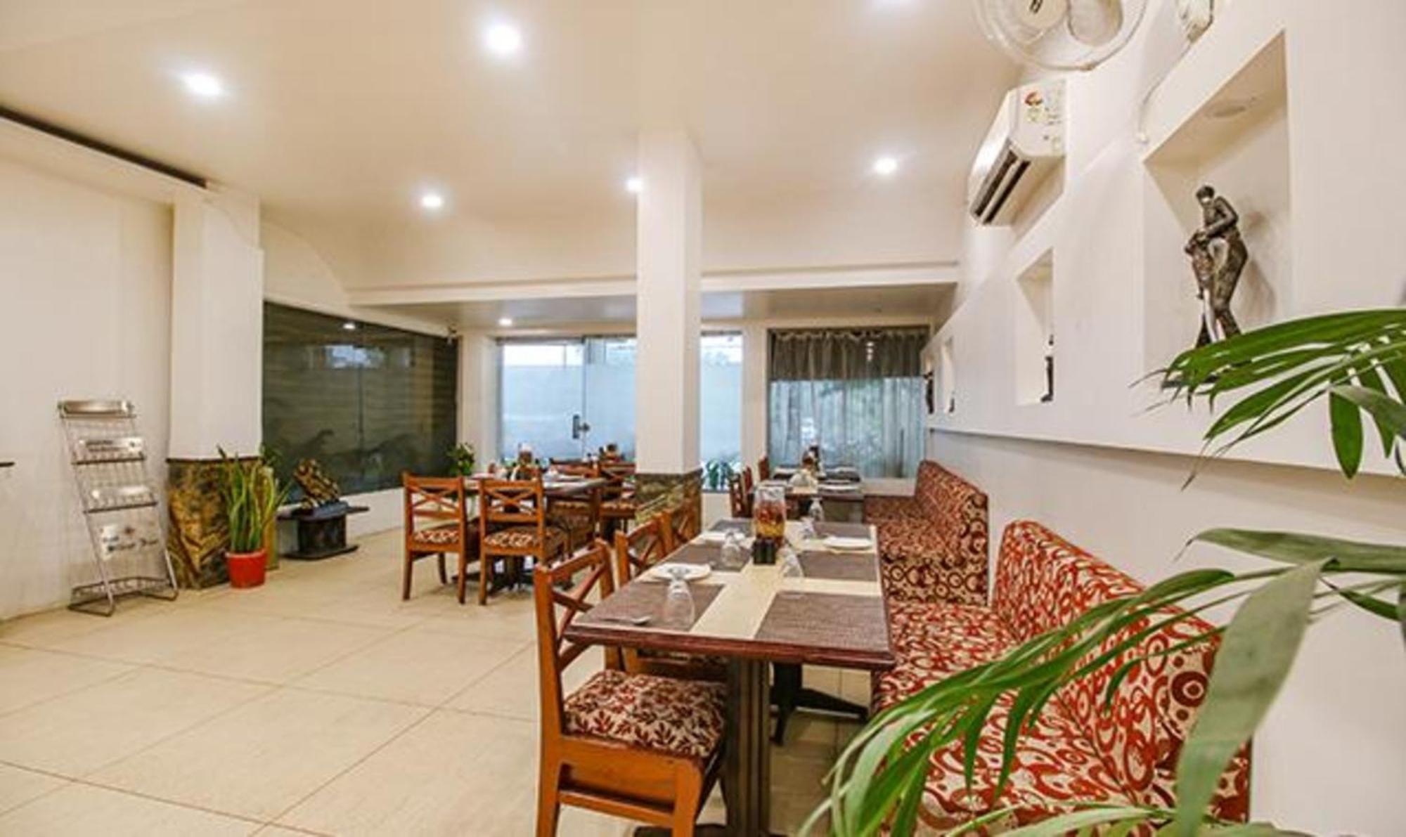 Fabhotel Silver Inn I Бопал Екстериор снимка